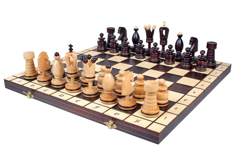Jeu d'Echecs ROYAL avec incrustations en laiton, en bois bois de charme et de cerisier sauvage, de grande taille (50 x 50cm) - Ensemble Complet - Jeu d'Echecs ROYAL avec incrustations en laiton, en bois bois de charme et de cerisier sauvage, de grande taille (50 x 50cm) - Ensemble Complet
