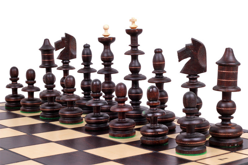 Jeu d'd'échecs POLONAIS ANCIEN en bois de cerisier sauvage, de grande taille (56 x 56 cm) - Jeu d'd'échecs POLONAIS ANCIEN en bois de cerisier sauvage, de grande taille (56 x 56 cm)