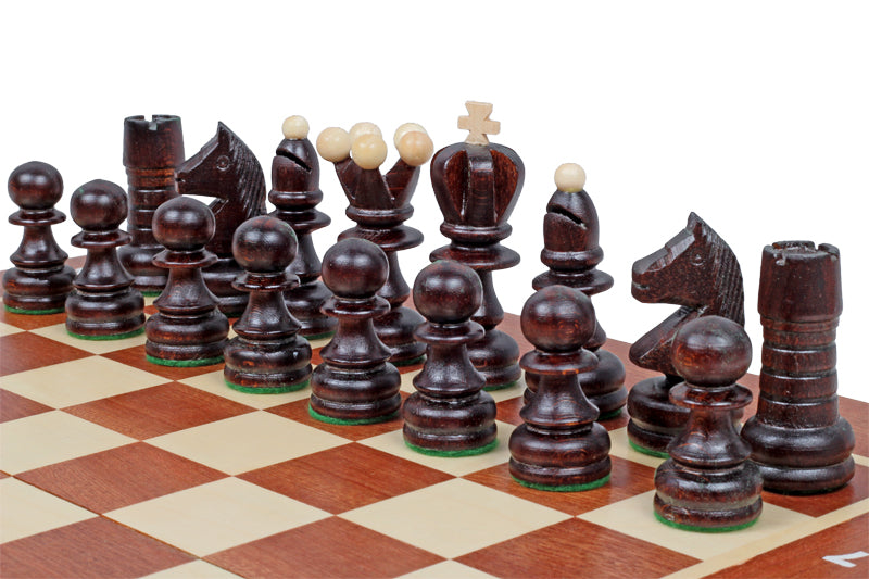 Jeu d'échecs PERLE en bois de charme avec échiquier en marqueterie de bois d'acajou et sysomore, de grande taille (41 x 41cm) - Ensemble Complet - Jeu d'échecs PERLE en bois de charme avec échiquier en marqueterie de bois d'acajou et sysomore, de grande taille (41 x 41cm) - Ensemble Complet