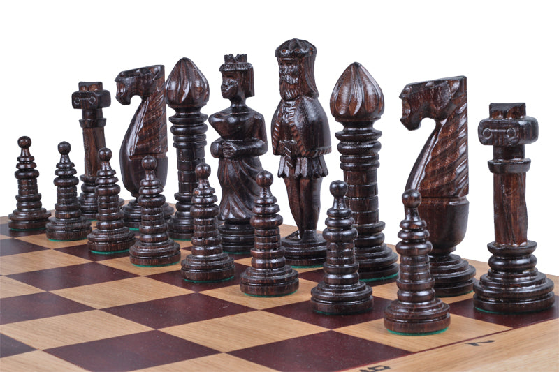 Jeu d'échecs de CHÊNE sculpté de grande taille (65 x 65 cm) - Jeu d'échecs de CHÊNE sculpté de grande taille (65 x 65 cm)