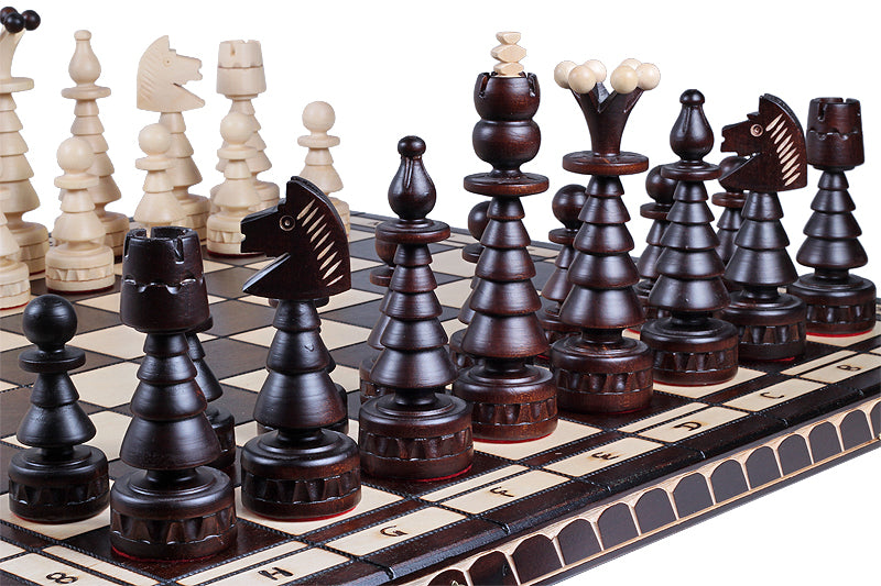 Jeu d'Echecs du SAPIN DE NOËL en bois de charme, de grande taille (60 x 60cm) - Jeu d'Echecs du SAPIN DE NOËL en bois de charme, de grande taille (60 x 60cm)