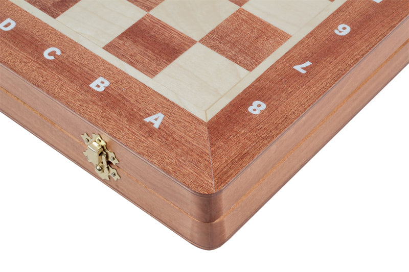 Jeu d'échecs PERLE en bois de charme avec échiquier en marqueterie de bois d'acajou et sysomore, de grande taille (41 x 41cm) - Ensemble Complet - Jeu d'échecs PERLE en bois de charme avec échiquier en marqueterie de bois d'acajou et sysomore, de grande taille (41 x 41cm) - Ensemble Complet