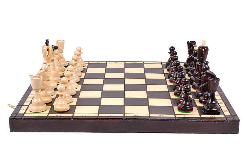 Jeu d'échecs d'AS Marron en bois de charme, de taille moyenne (41 x 41cm) - Ensemble Complet - Jeu d'échecs d'AS Marron en bois de charme, de taille moyenne (41 x 41cm) - Ensemble Complet