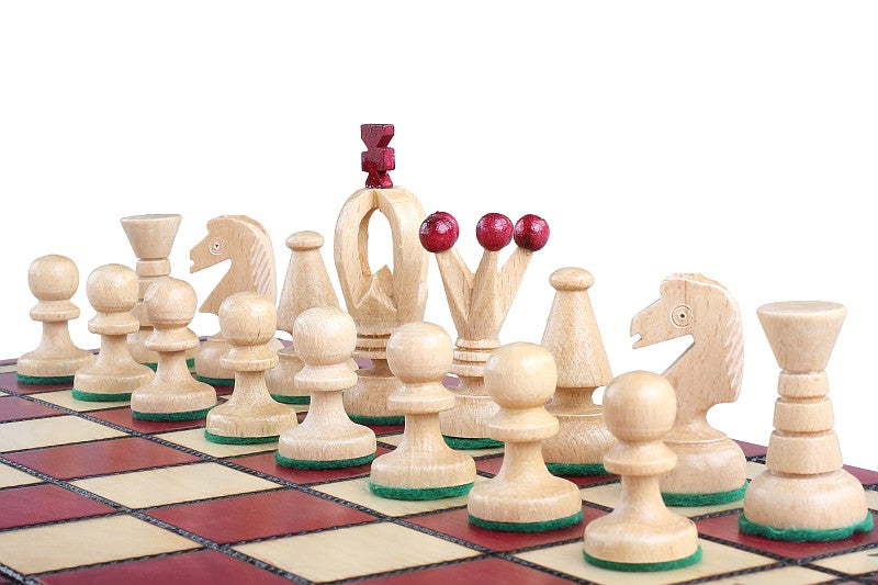 Jeu d'Echecs ROYAL Cherry en bois de charme, de taille moyenne (34 x 34cm) - Ensemble Complet - Jeu d'Echecs ROYAL Cherry en bois de charme, de taille moyenne (34 x 34cm) - Ensemble Complet