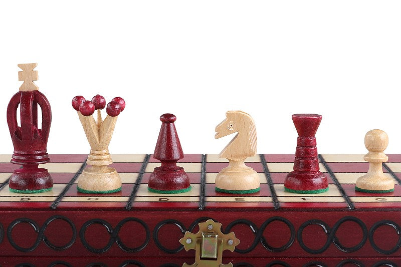 Jeu d'Echecs ROYAL Cherry en bois de charme, de taille moyenne (34 x 34cm) - Ensemble Complet - Jeu d'Echecs ROYAL Cherry en bois de charme, de taille moyenne (34 x 34cm) - Ensemble Complet