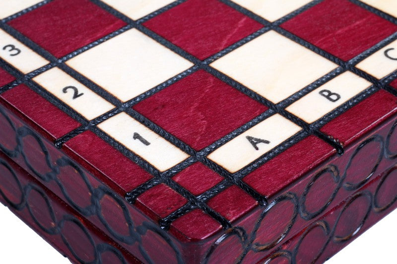 Jeu d'Echecs ROYAL Cherry en bois de charme, de petite taille (29 x 29cm) - Ensemble Complet - Jeu d'Echecs ROYAL Cherry en bois de charme, de petite taille (29 x 29cm) - Ensemble Complet