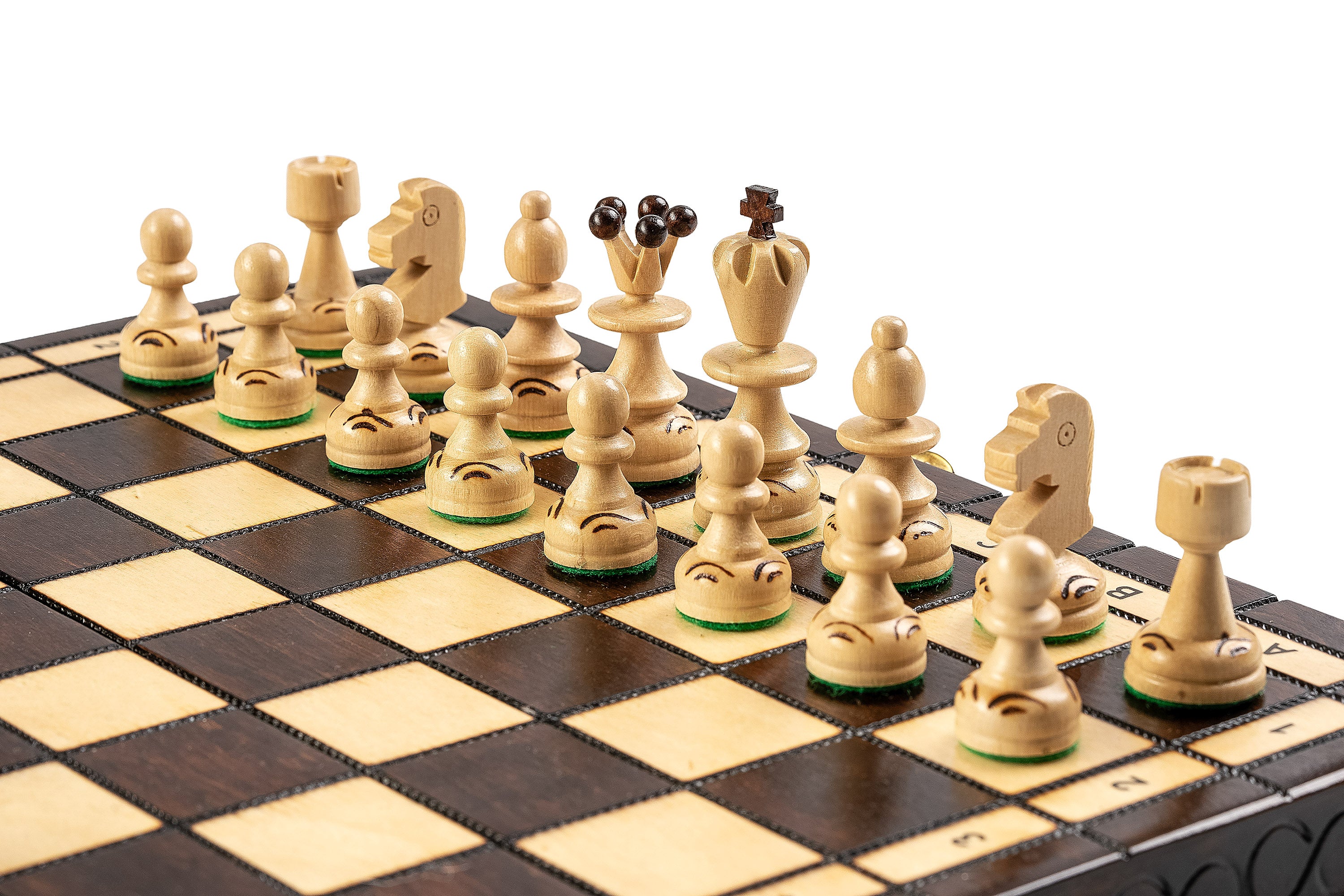 Jeu d'échecs PERLE Marron en bois de hêtre, de taille moyenne (36 x 36cm) - Ensemble Complet - Jeu d'échecs PERLE Marron en bois de hêtre, de taille moyenne (36 x 36cm) - Ensemble Complet