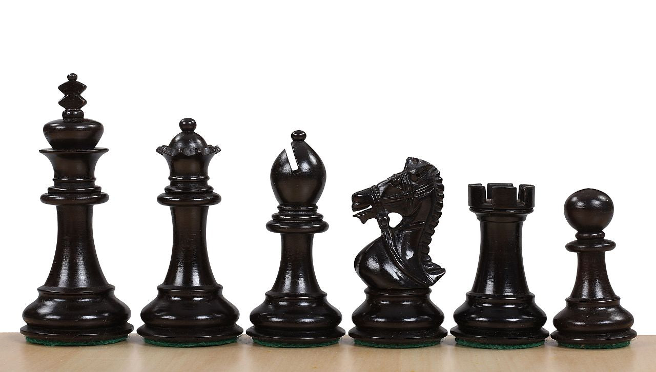 Pièces d'échecs King's Bridal en bois de buis naturel et teinté - Taille 3,50'' - Pièces d'échecs King's Bridal en bois de buis naturel et teinté - Taille 3,50''