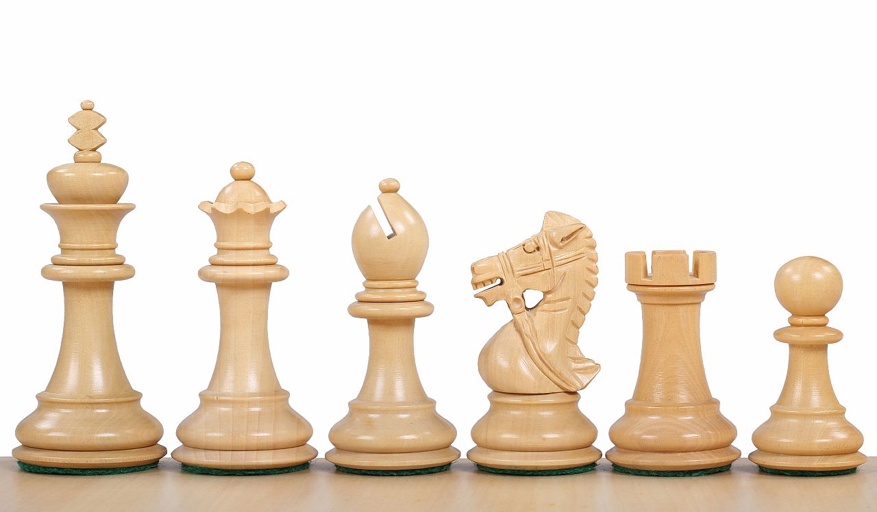 Pièces d'échecs King's Bridal en bois de buis naturel et teinté - Taille 3,50'' - Pièces d'échecs King's Bridal en bois de buis naturel et teinté - Taille 3,50''