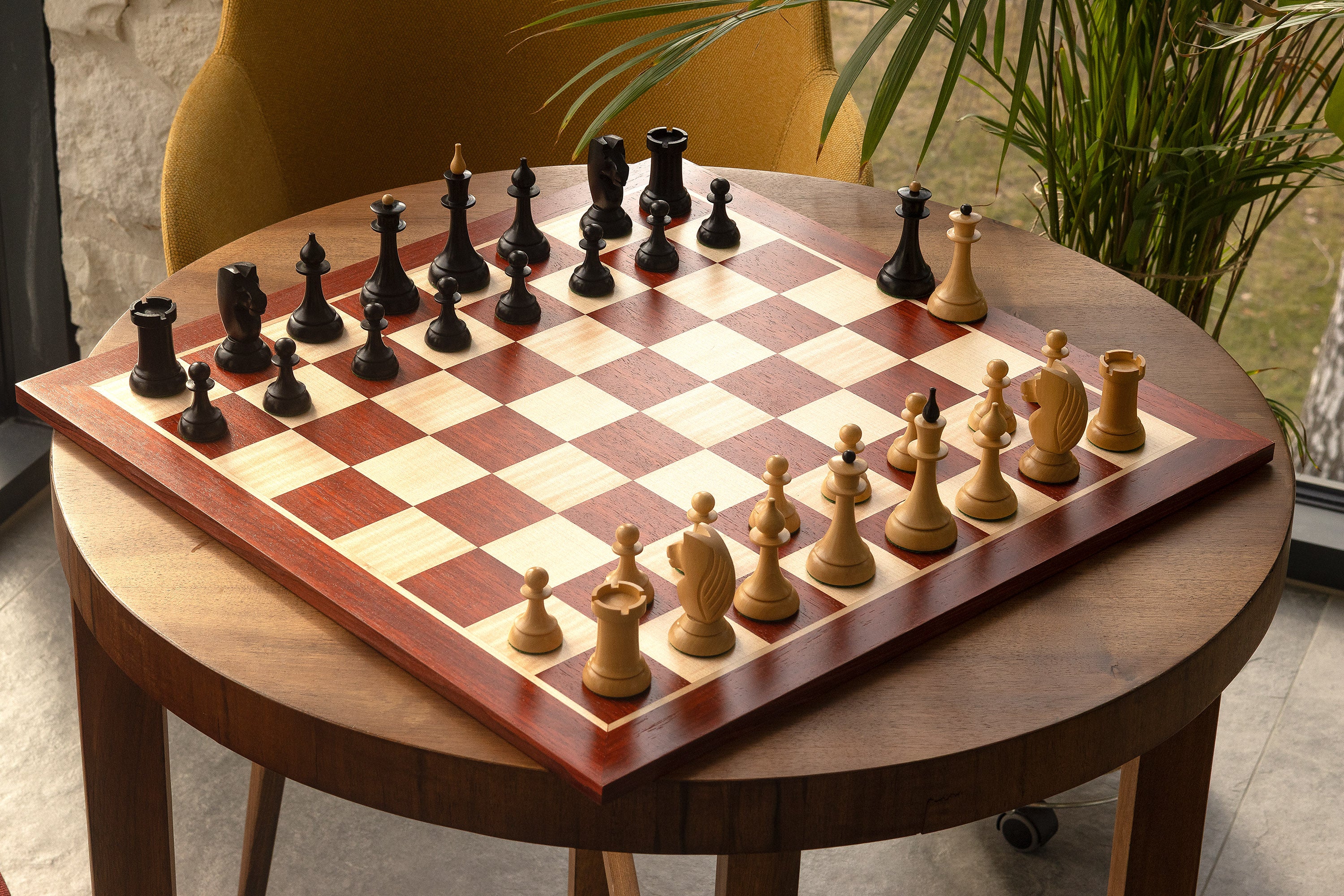 Pièces d'échecs Gambit de la Reine 1957 Ebony en bois d'ébène et buis - Taille 4,00'' - Pièces d'échecs Gambit de la Reine 1957 Ebony en bois d'ébène et buis - Taille 4,00''