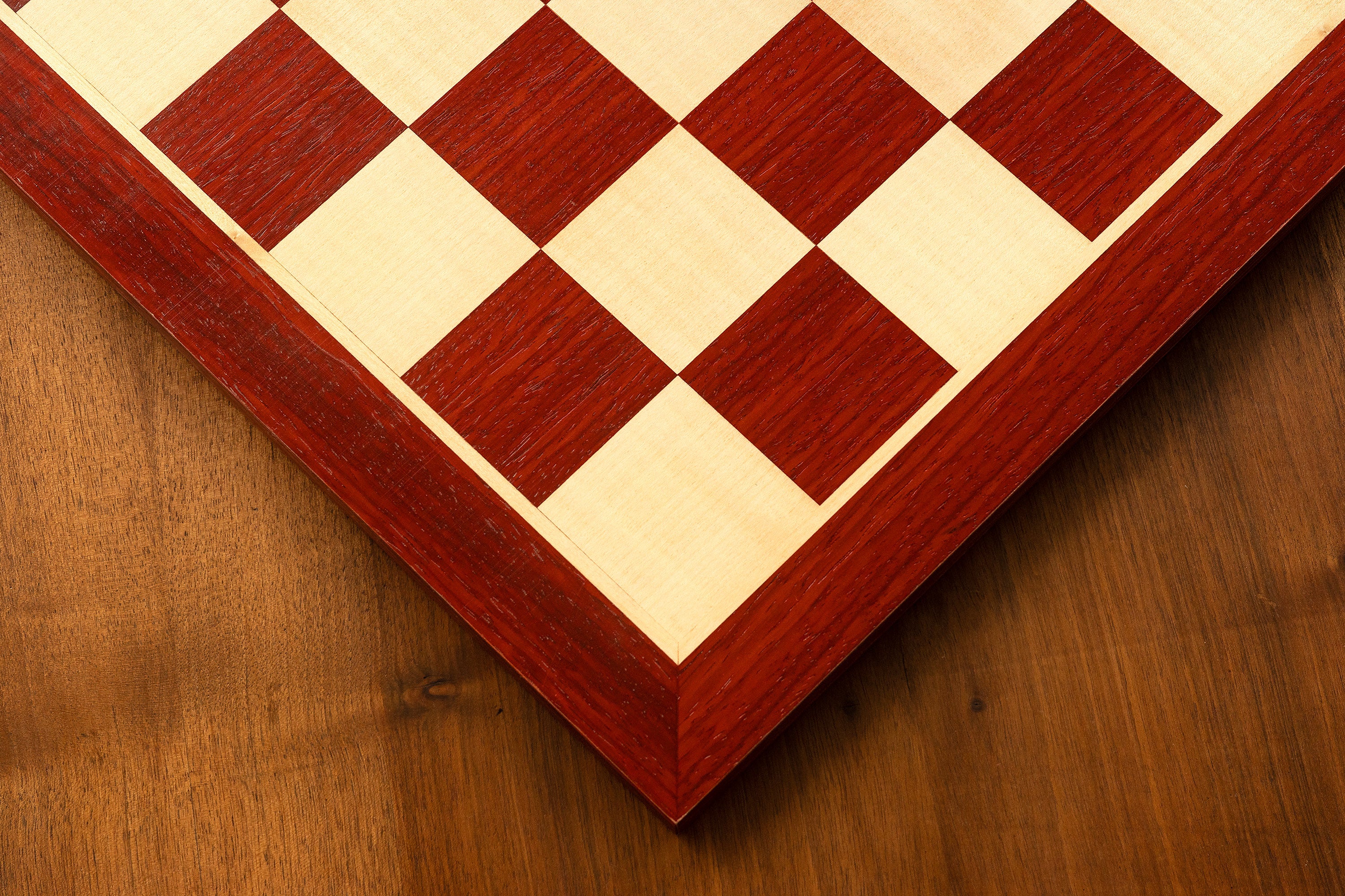 Pièces d'échecs Gambit de la Reine 1957 Ebony en bois d'ébène et buis - Taille 4,00'' - Pièces d'échecs Gambit de la Reine 1957 Ebony en bois d'ébène et buis - Taille 4,00''