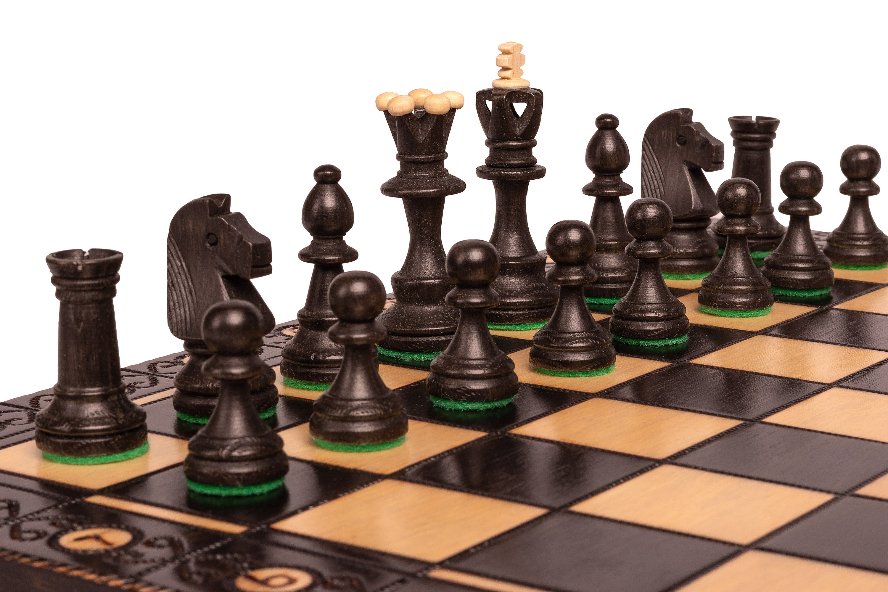 Jeu d'échecs en bois SENATOR 42 × 42 cm — pièces sculptées, noires (roi 80 mm, notation, pliable) - Jeu d'échecs en bois SENATOR 42 × 42 cm — pièces sculptées, noires (roi 80 mm, notation, pliable)
