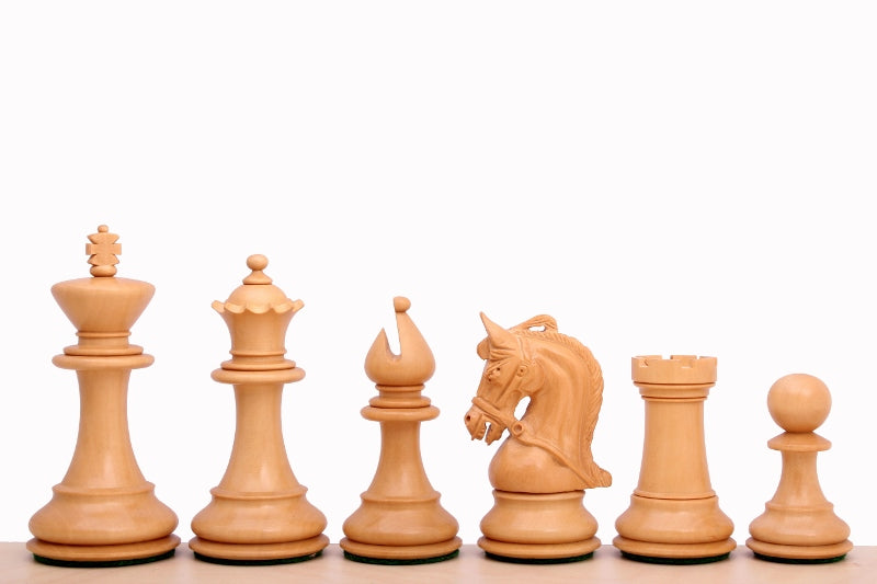 Pièces d'échecs Corinthian en bois de buis teinté et naturel - Taille 4,00'' - Pièces d'échecs Corinthian en bois de buis teinté et naturel - Taille 4,00''