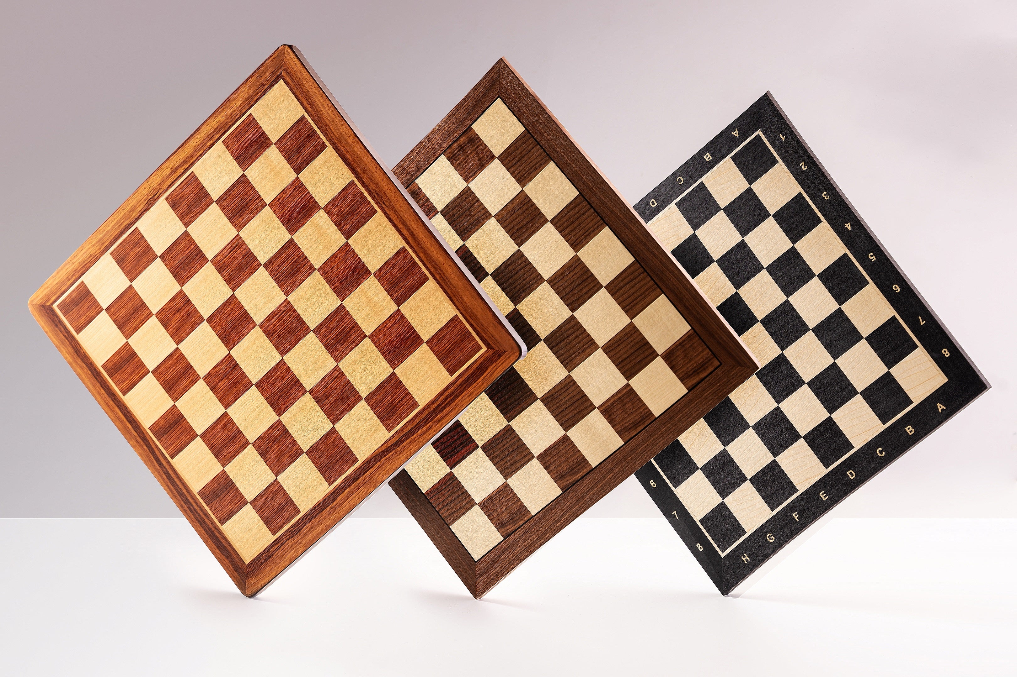 Echiquier en marqueterie de bois d'Acajou et Sycomore - échiquier classique de Taille 5 avec coordonnées - Echiquier en marqueterie de bois d'Acajou et Sycomore - échiquier classique de Taille 5 avec coordonnées