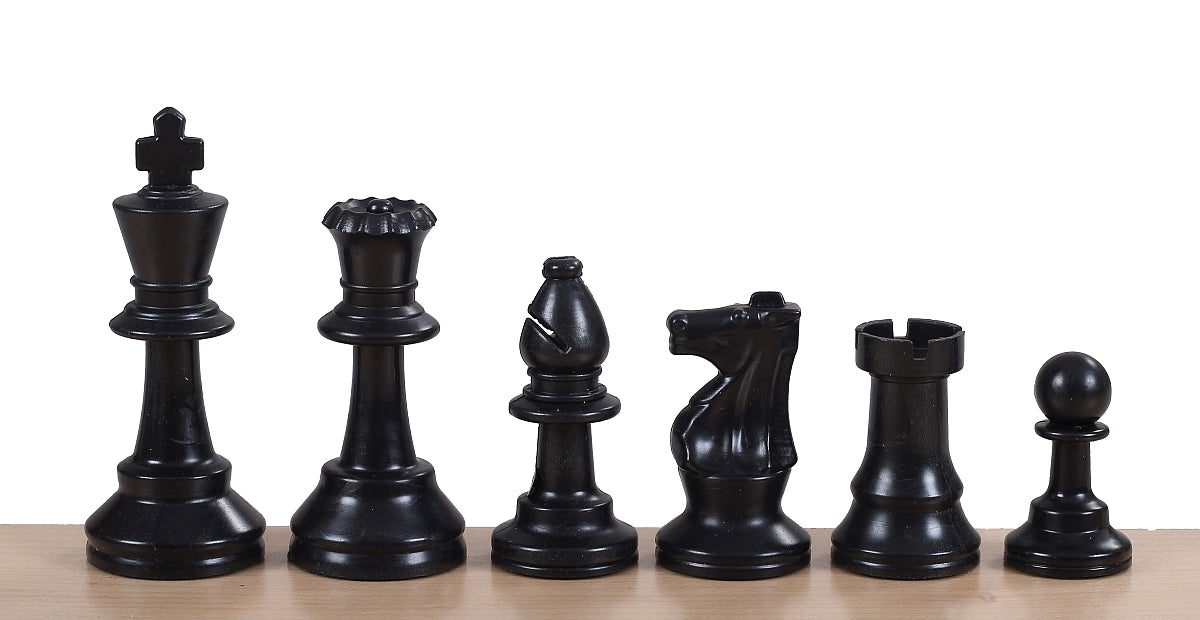 Pièces d'échecs plastique feutrées de taille 4 (roi 78mm), blanches et noires - Pièces d'échecs plastique feutrées de taille 4 (roi 78mm), blanches et noires