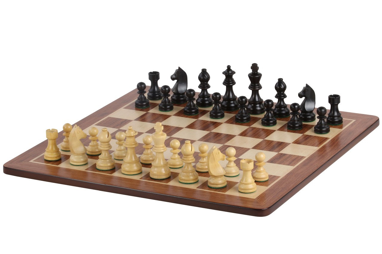 Échiquier en marqueterie de bois de padouk et sycomore + Pièces d'échecs Timeless Ebonized - Ensemble de taille 5 - Échiquier en marqueterie de bois de padouk et sycomore + Pièces d'échecs Timeless Ebonized - Ensemble de taille 5