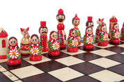 Jeu d'Echecs BABOUCHKA BLEU sculpté en bois de bouleau, de taille moyenne (42 x 42cm) - Ensemble Complet