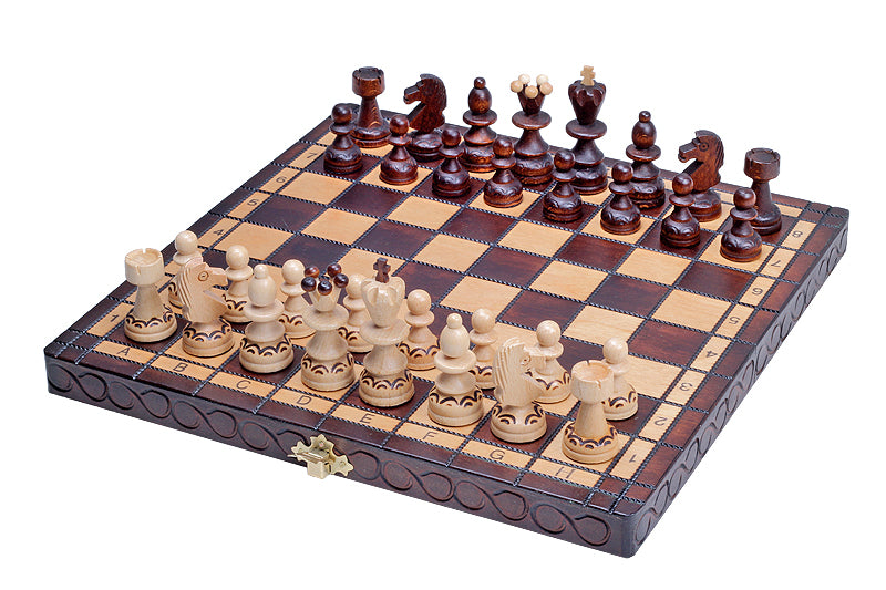 Jeu d'échecs PERLE Maron en bois de hêtre, de petite taille (29 x 29cm) - Ensemble Complet - Jeu d'échecs PERLE Maron en bois de hêtre, de petite taille (29 x 29cm) - Ensemble Complet