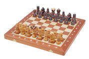 Jeu d'échecs PERLE en bois de charme avec échiquier en marqueterie de bois d'acajou et sysomore, de grande taille (41 x 41cm) - Ensemble Complet