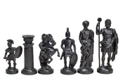 Pièces d'échecs en plastique de style Romain, de couleur crème et noire de taille 6 dans un poly-sac (roi 98 mm)