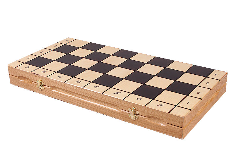 Jeu d'Echecs MAGNAT en bois de chêne, de cerisier sauvage et de sycomore, de grande taille  (55 x 55cm) - Ensemble Complet - Jeu d'Echecs MAGNAT en bois de chêne, de cerisier sauvage et de sycomore, de grande taille  (55 x 55cm) - Ensemble Complet