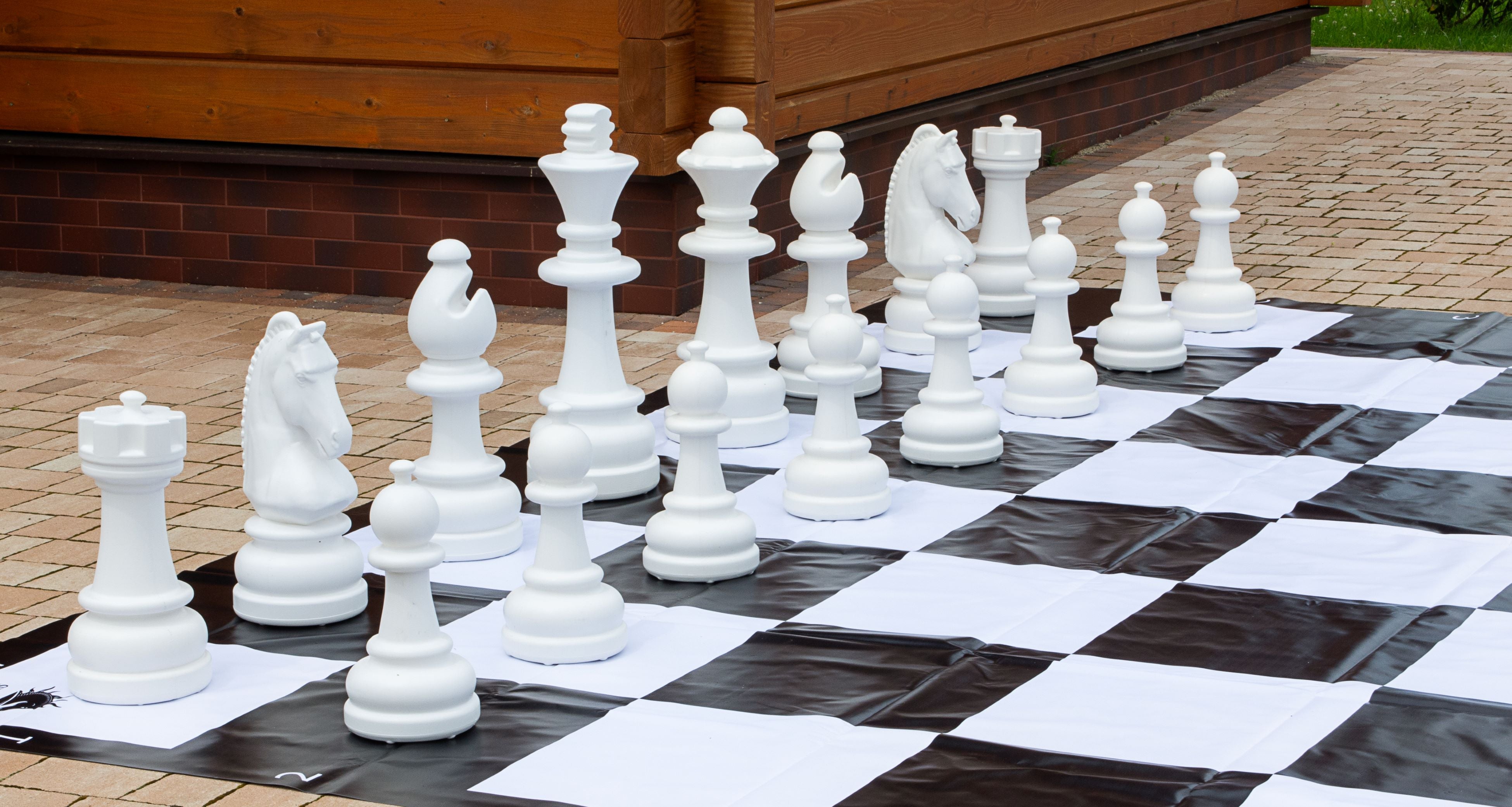 Pièces d'échecs Géantes en plastique pour Jardin et Exterieur (hauteur du roi 74 cm) - Pièces d'échecs Géantes en plastique pour Jardin et Exterieur (hauteur du roi 74 cm)