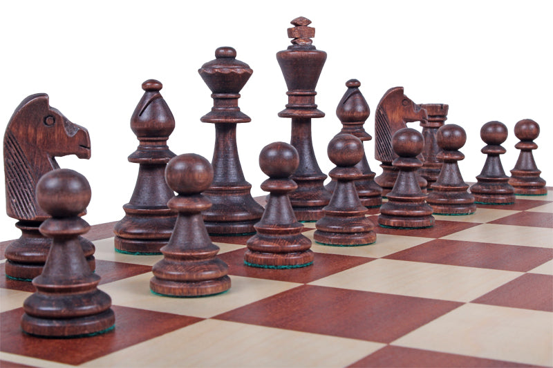 Les pièces d'échecs en bois STAUNTON de taille 6 avec la boîte de rangement en bois foncé - Les pièces d'échecs en bois STAUNTON de taille 6 avec la boîte de rangement en bois foncé