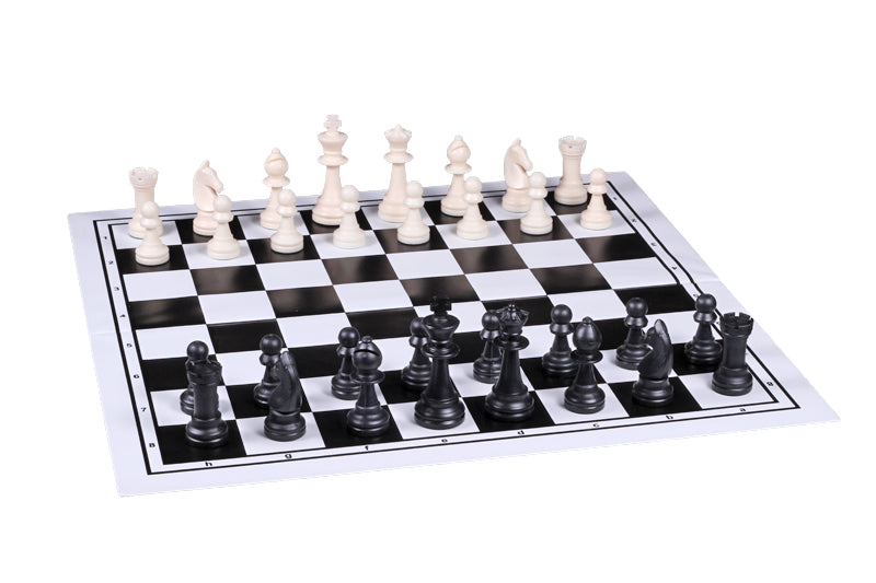 Les pièces d'échecs en plastique crème et noires de taille 6 dans un poly-sac (roi 96 mm) - Les pièces d'échecs en plastique crème et noires de taille 6 dans un poly-sac (roi 96 mm)