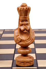 Jeu d'échecs en bois sculpté CESAR de grande taille (60 x 60 cm)