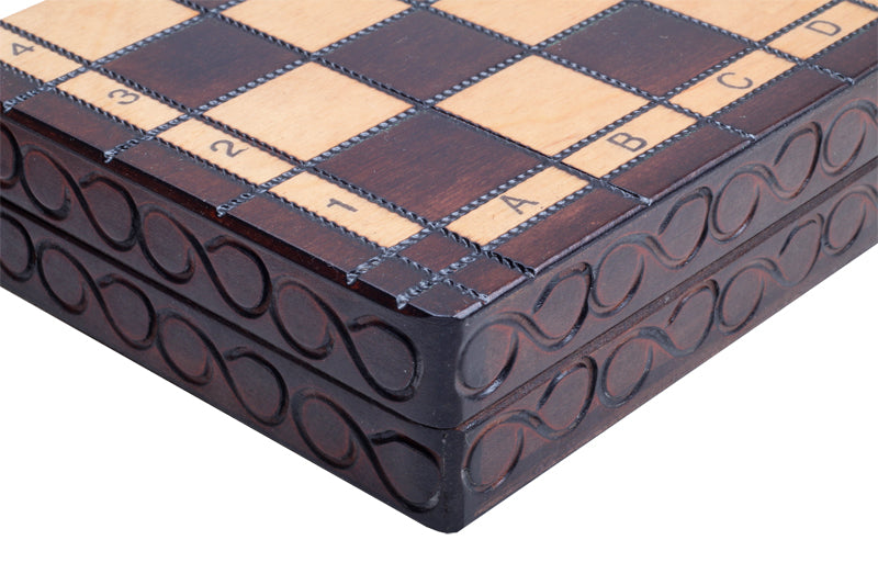 Jeu d'échecs PERLE Maron en bois de hêtre, de petite taille (29 x 29cm) - Ensemble Complet - Jeu d'échecs PERLE Maron en bois de hêtre, de petite taille (29 x 29cm) - Ensemble Complet