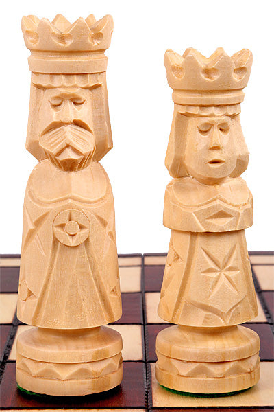 Jeu d'Echecs DU CHÂTEAU sculpté en bois de tilleul, de taille moyenne (50 x 50cm) - Ensemble Complet - Jeu d'Echecs DU CHÂTEAU sculpté en bois de tilleul, de taille moyenne (50 x 50cm) - Ensemble Complet
