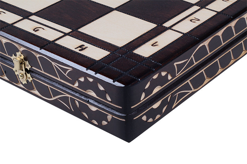 Jeu d'Echecs du SAPIN DE NOËL en bois de charme, de grande taille (60 x 60cm) - Jeu d'Echecs du SAPIN DE NOËL en bois de charme, de grande taille (60 x 60cm)