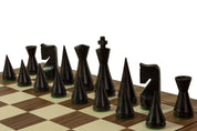 Echiquier sans coordonnées en marqueterie de bois de noyer et sycomore - échiquier luxe de Taille 5+/6 avec une bande noire séparant les cases et les bords