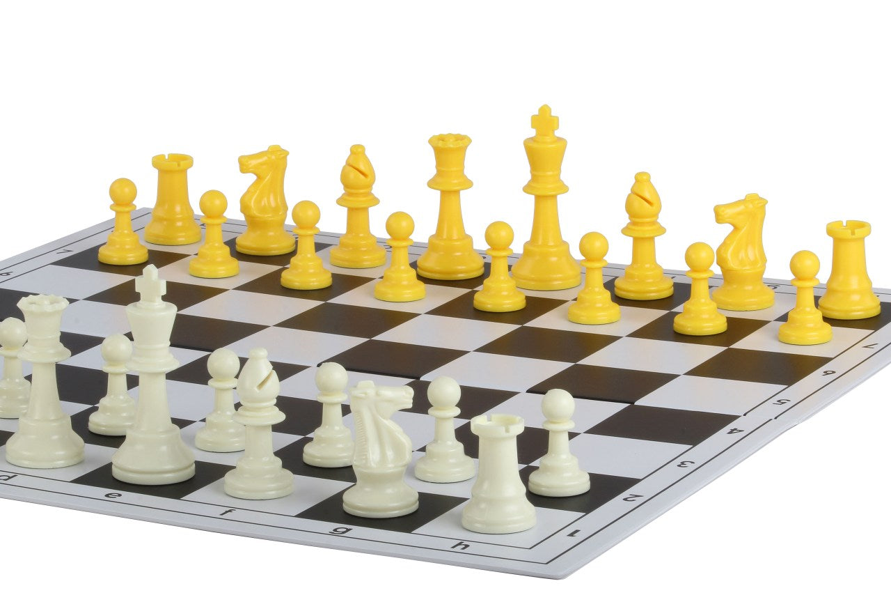 Pièces d'échecs jaunes en plastique feutrées de taille 6 - Pièces d'échecs jaunes en plastique feutrées de taille 6