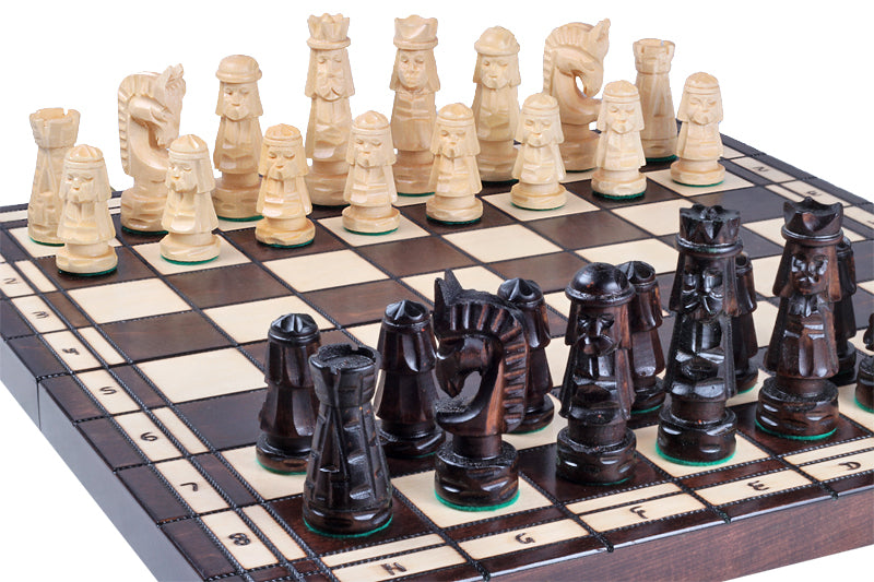 Jeu d'Echecs GIEWONT en bois de tilleul, de taille moyenne (57 x 57cm) - Ensemble Complet - Jeu d'Echecs GIEWONT en bois de tilleul, de taille moyenne (57 x 57cm) - Ensemble Complet