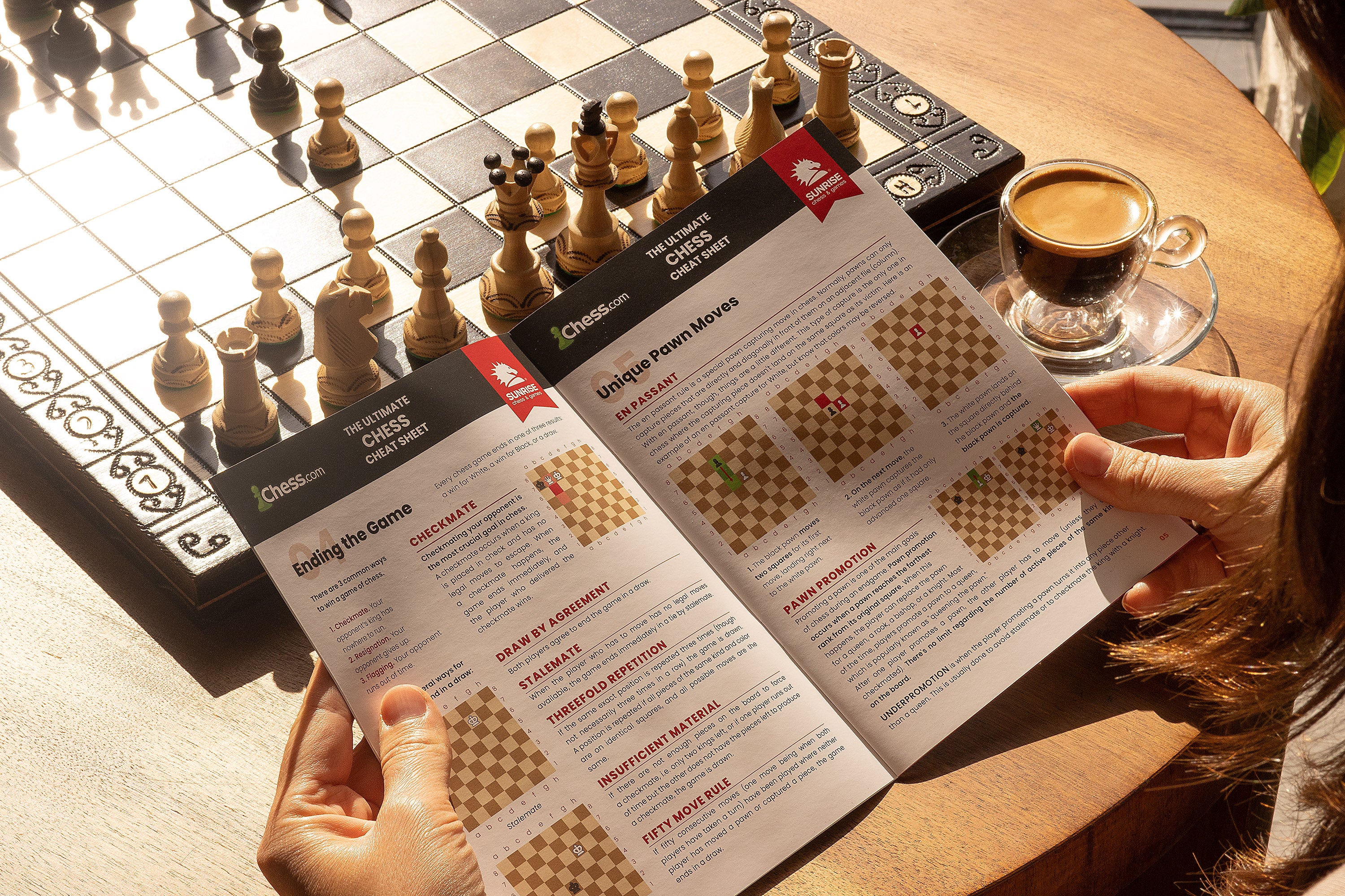 Jeu d'échecs en bois SENATOR 42 × 42 cm — pièces sculptées, noires (roi 80 mm, notation, pliable) - Jeu d'échecs en bois SENATOR 42 × 42 cm — pièces sculptées, noires (roi 80 mm, notation, pliable)
