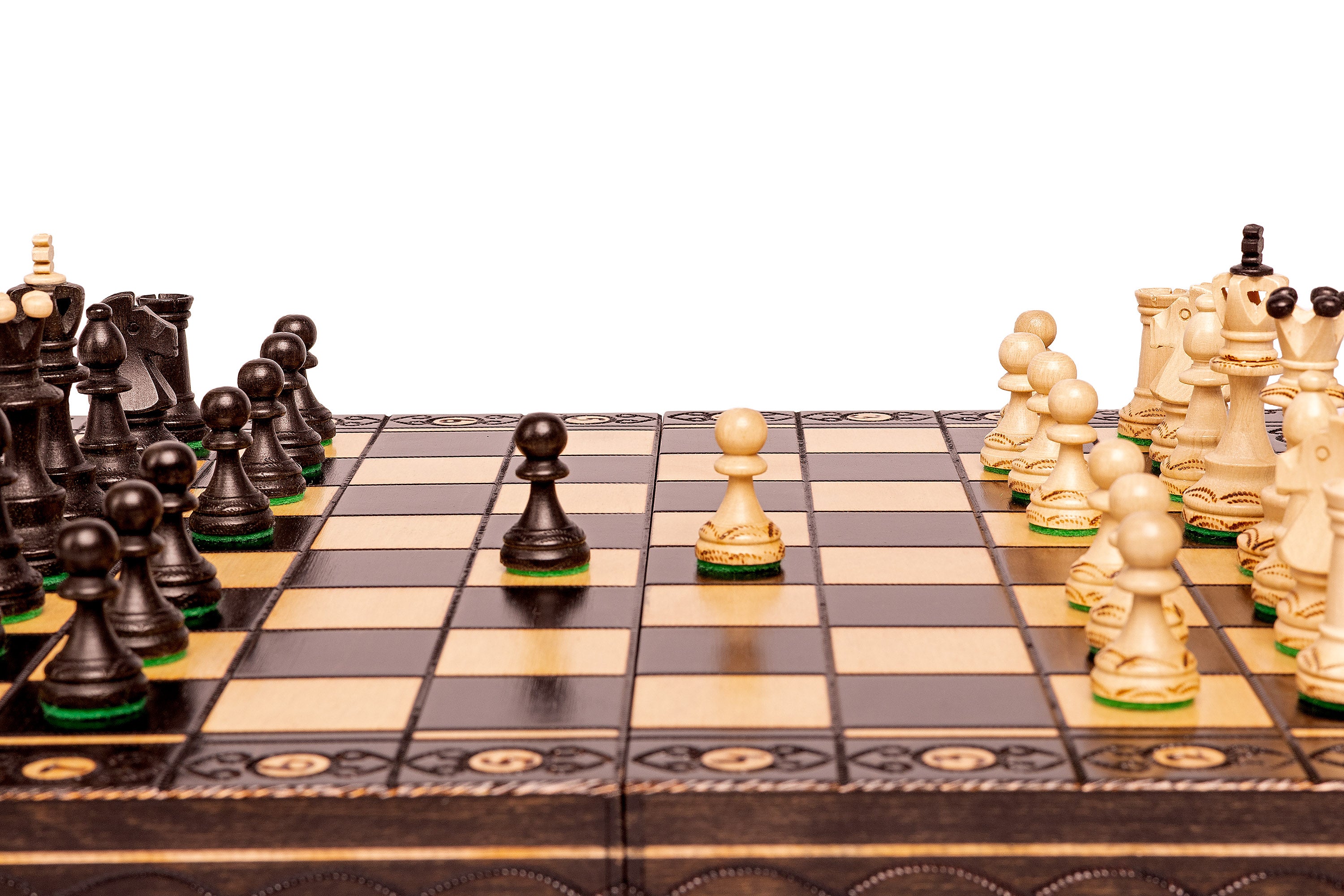 Jeu d'échecs en bois SENATOR 42 × 42 cm — pièces sculptées, noires (roi 80 mm, notation, pliable) - Jeu d'échecs en bois SENATOR 42 × 42 cm — pièces sculptées, noires (roi 80 mm, notation, pliable)