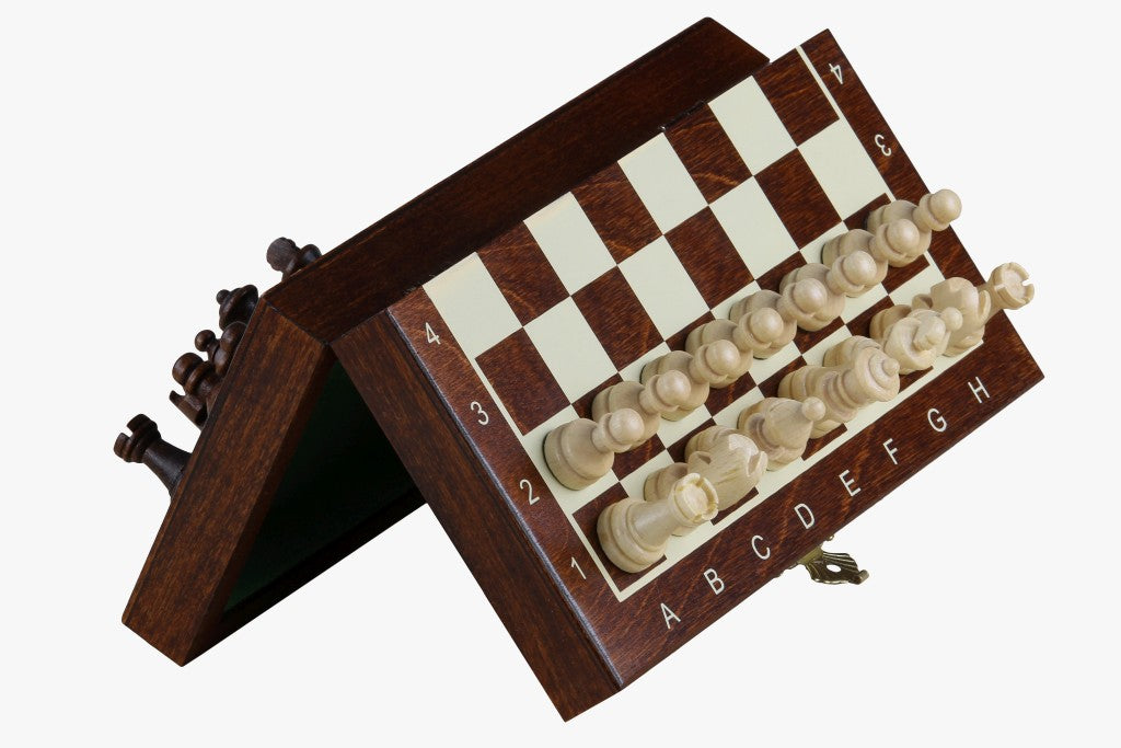 Jeu d'échecs MAGNETIQUE MINI en bois de charme, pliant, de petite taille (20 x 20cm) - Ensemble Complet - Jeu d'échecs MAGNETIQUE MINI en bois de charme, pliant, de petite taille (20 x 20cm) - Ensemble Complet