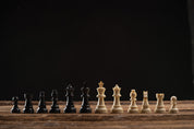 Pièces d'échecs en plastique Staunton, noires et blanches de taille 6 (roi 95mm)