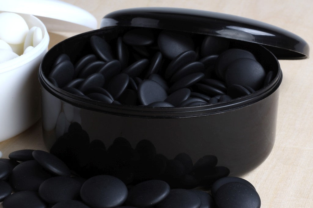 Jeu de Go - pierres de Go en resine - Bols noir et blanc - Jeu de Go - pierres de Go en resine - Bols noir et blanc