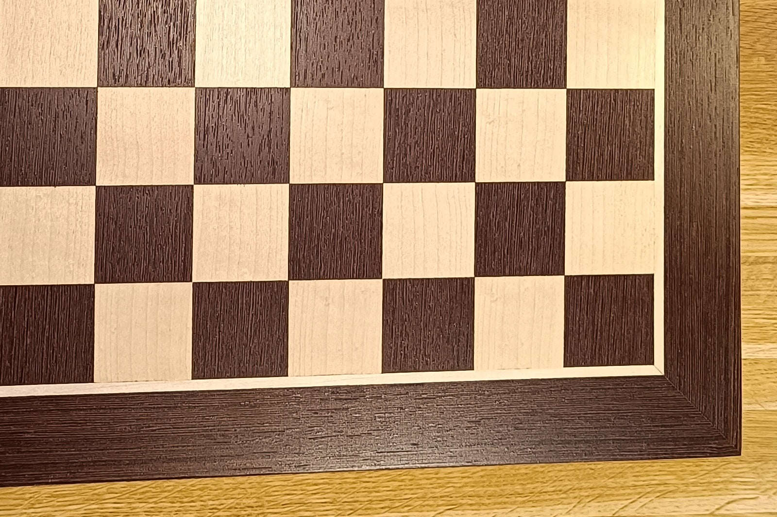 deska-szachowa-nr-4-bez-opisu-wenge-maple-d40wengewo.jpg
