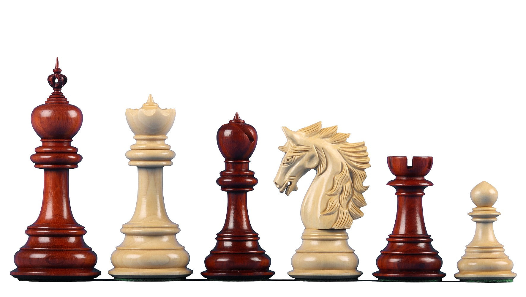 Pièces d'échecs Dubliner Montgoy Padouk en bois de padouk et de buis - Taille 5,00'' - Pièces d'échecs Dubliner Montgoy Padouk en bois de padouk et de buis - Taille 5,00''