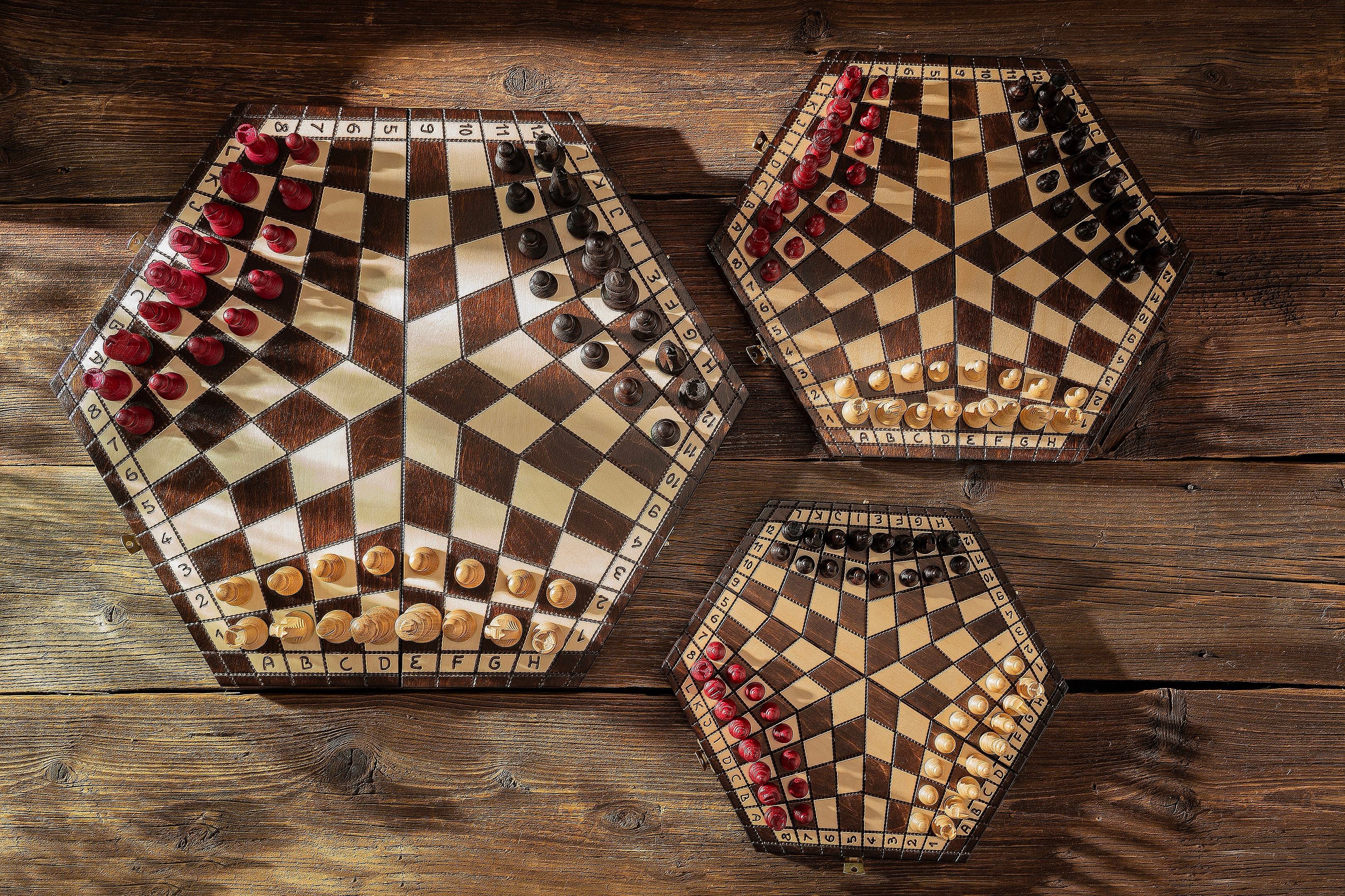 Jeu d'échecs en bois YALTA 3 Joueurs de taille moyenne (40 x 35 cm) - Jeu d'échecs en bois YALTA 3 Joueurs de taille moyenne (40 x 35 cm)