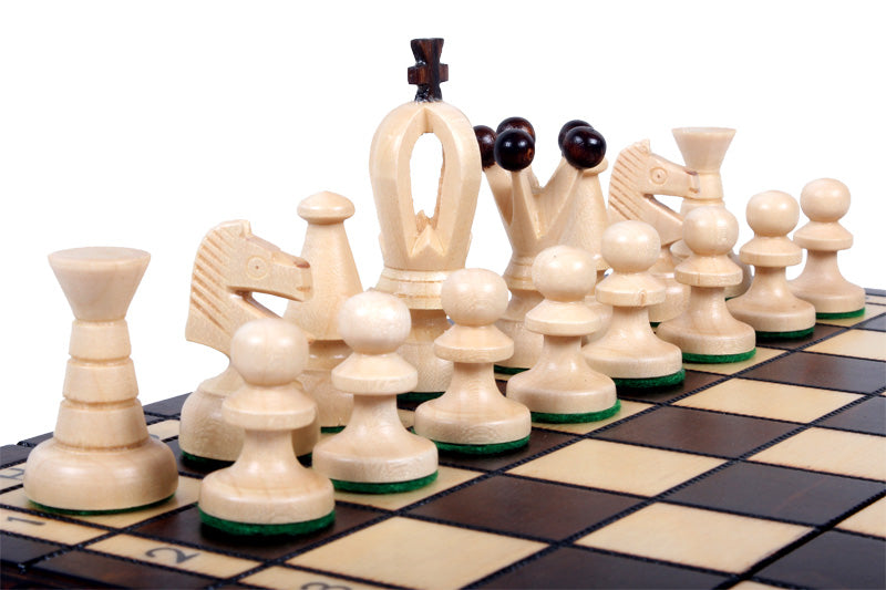 Jeu d'Echecs ROYAL Marron en bois de charme, de petite taille (29 x 29cm) - Ensemble Complet - Jeu d'Echecs ROYAL Marron en bois de charme, de petite taille (29 x 29cm) - Ensemble Complet