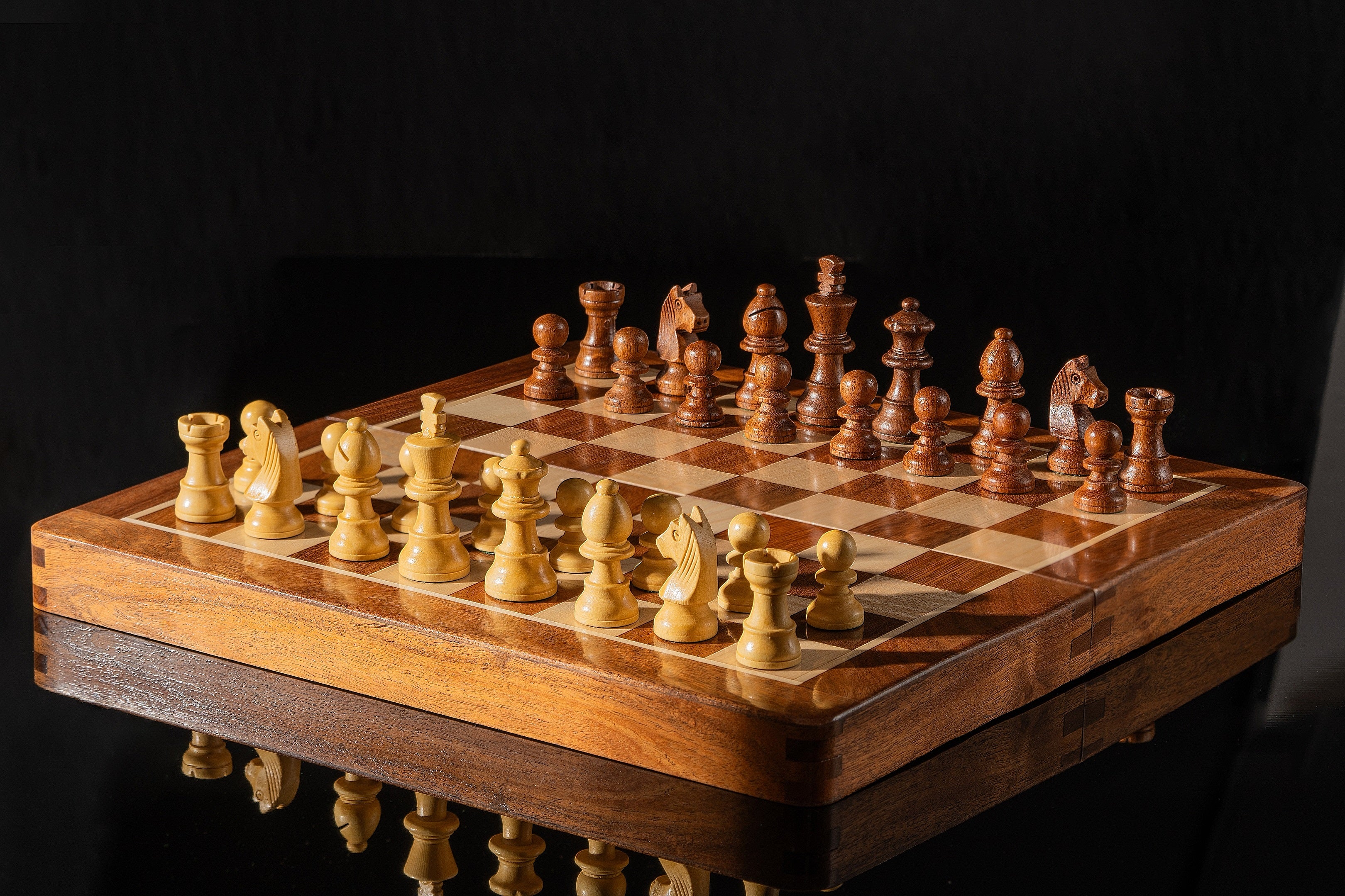 szachy-magnetyczne-z-intarsjowana-szachownica-30-cm-chi12.jpg