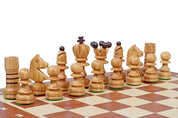Jeu d'échecs PERLE en bois de charme avec échiquier en marqueterie de bois d'acajou et sysomore, de grande taille (41 x 41cm) - Ensemble Complet