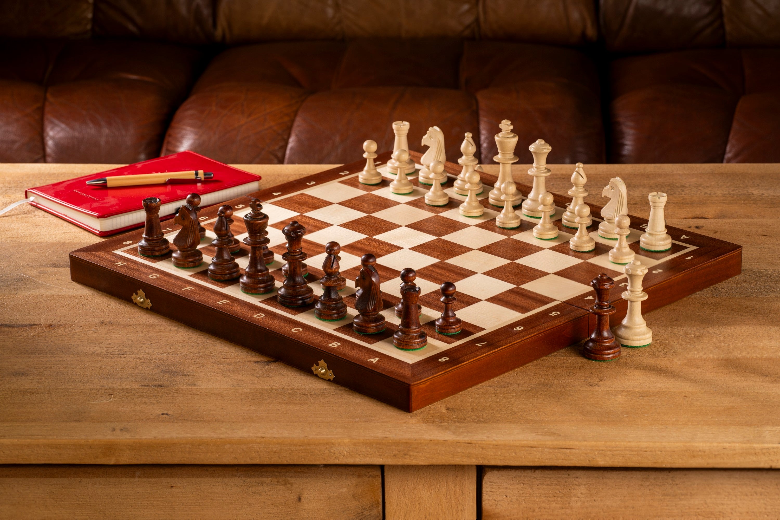 szachy-turniejowe-nr-5-pole-50-mm-krol-90-mm-intarsjowane-z-dodatkowymi-hetmanami-ch95setbrowndq.jpg