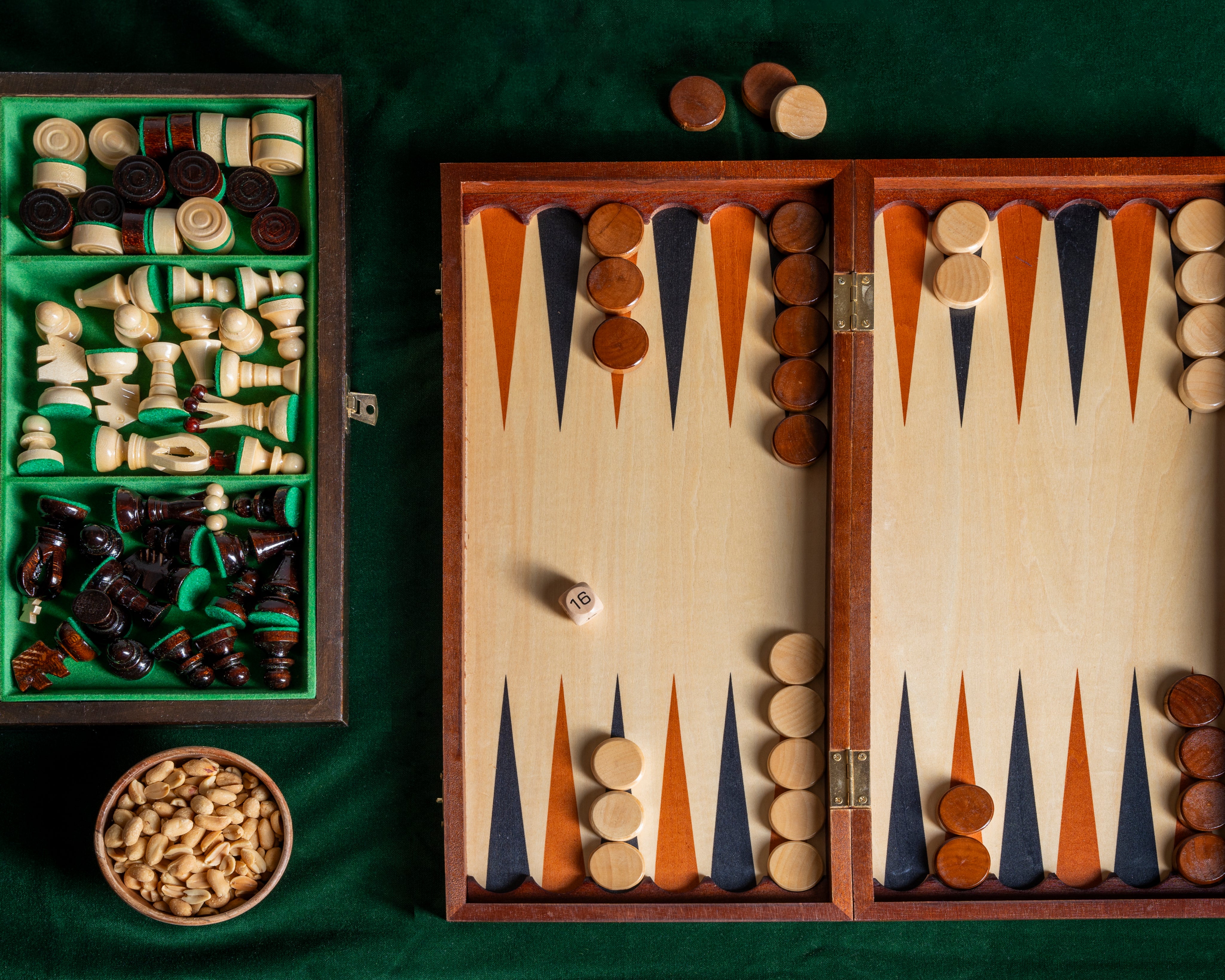 turniejowe-nr-4-szachy-warcaby-backgammon-chw52a.jpg